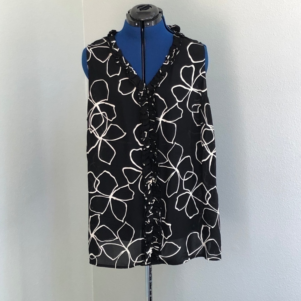 International Concepts Black and White Floral top